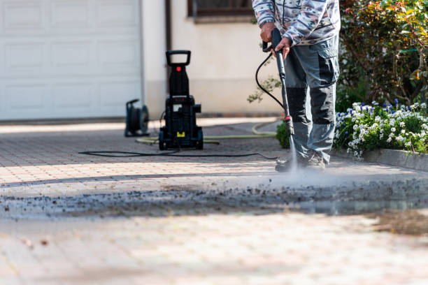 Best Deck Pressure Washing  in Wauregan, CT
