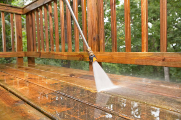 Garage Pressure Washing in Wauregan, CT